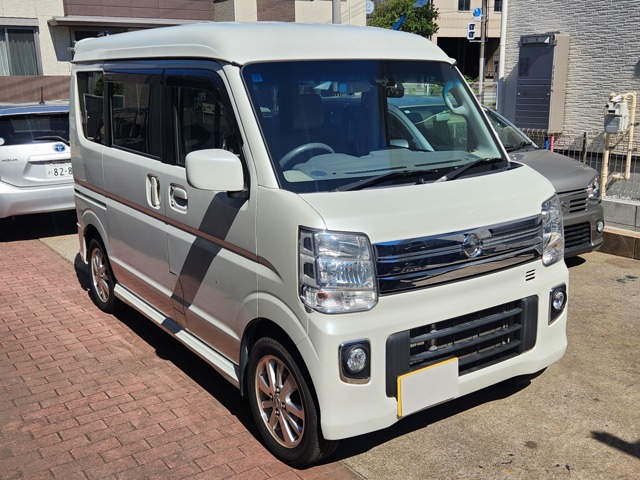 Nissan NV100 Clipper Rio