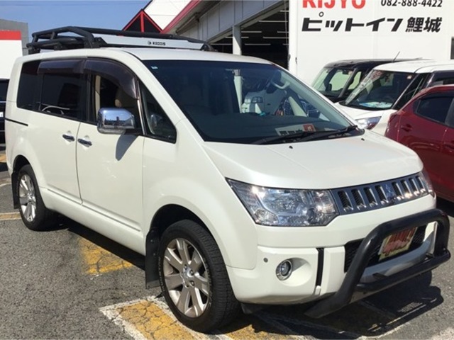 Mitsubishi Delica D:5