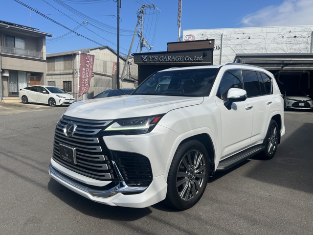 Lexus LX