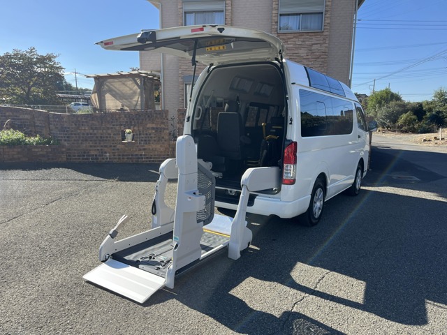 Toyota HiAce Van