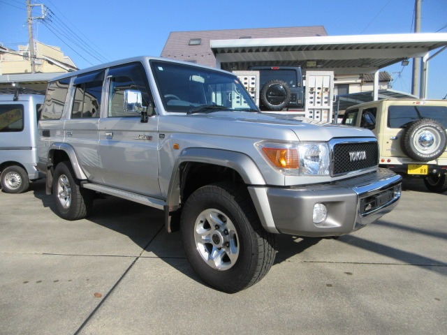 Toyota Land Cruiser 70