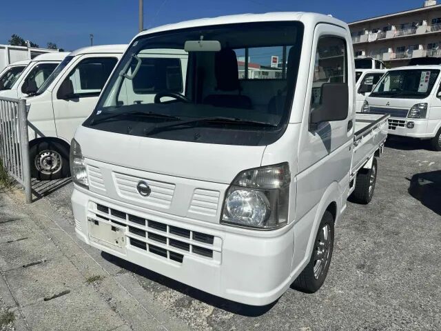 Nissan NT100 Clipper