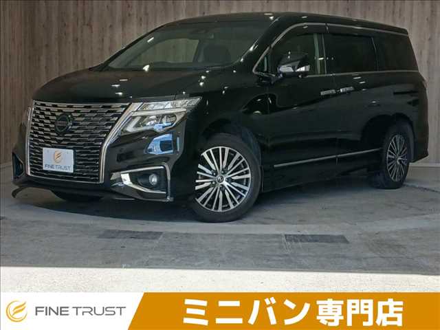 Nissan Cedric Deluxe