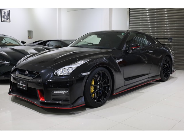 Nissan GT-R
