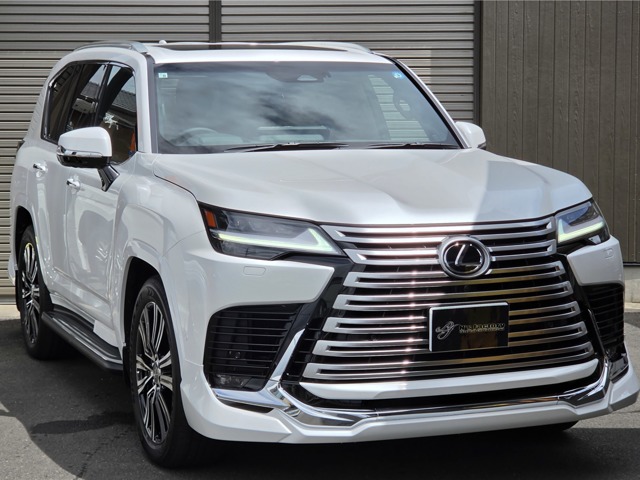 Lexus LX